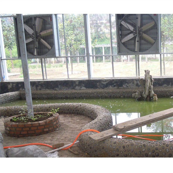 polycarbonate plastic for greenhouse manufacture